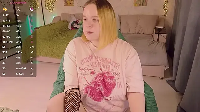 Aki_nohana — Naked boobs and play with my nipples.
