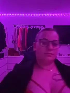 Aksinja05 — Titten 10 min raus  