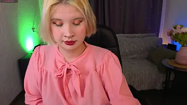 alana_moons — striptease handbra