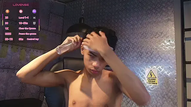 AlanCutee — naked