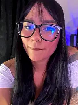 AlannaDollx — Play with my wet pussy (fingers)