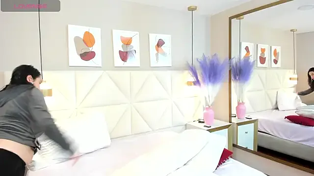 Alba_Hank — open ass