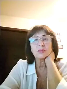 AlbinaXPretty — Freechat on StripChat