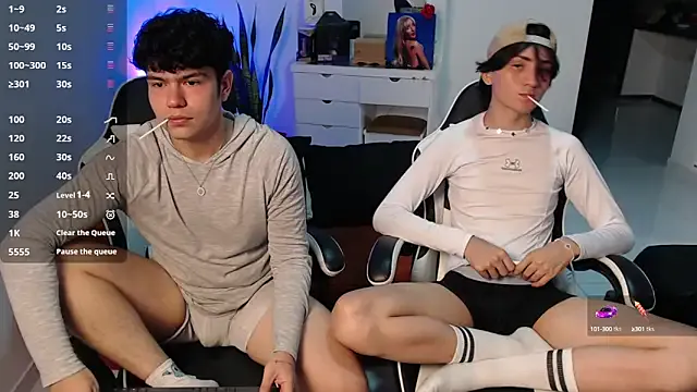 Alec_and_Nick — CUM SHOW in face one boy!!!