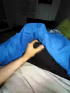 Alecumload — Wet my dick whith my own cum