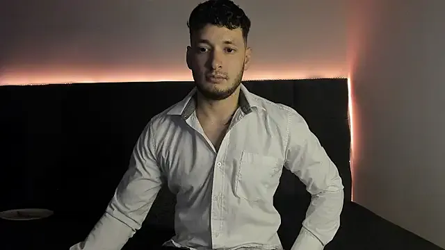 alejandro__2 — Get naked and Jerk Off