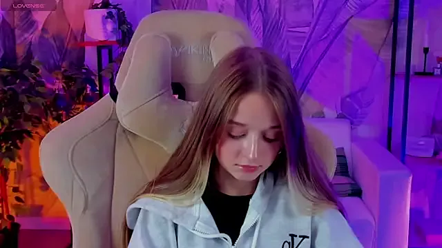 AleksaNight — lingerie show