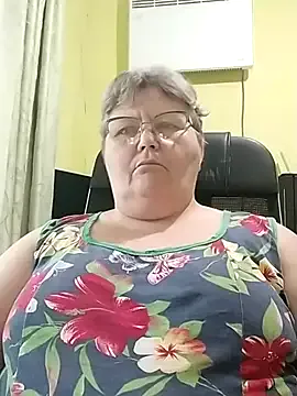 AlenushkaGold — Freechat on StripChat