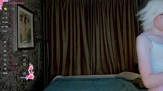 AlettaEve — remove panties