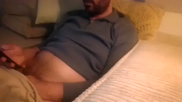Alex_the_user — Joue avec un jouet