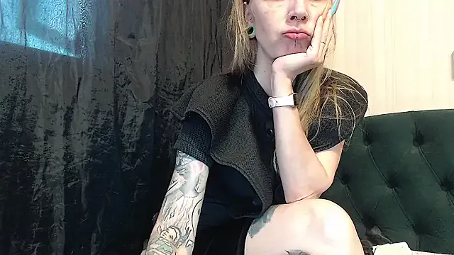 alexandra_zaryanova — Flash boobs