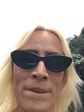 alexawinterrr — Show dick outdoor