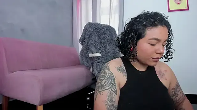 alexholyy — a horny and sensual surprise