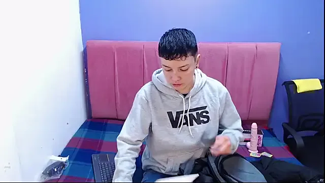 alexmadisoncm101 — show tits