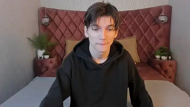 StripChat alfred_joness is Freechat alfred_joness — off t-shirt  5 min