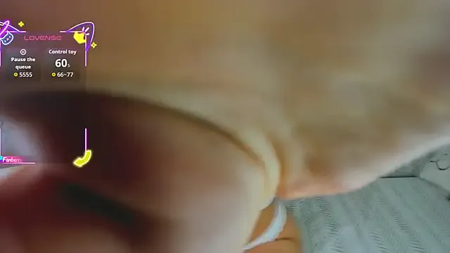 Alice_hailey_ — Take off top<3