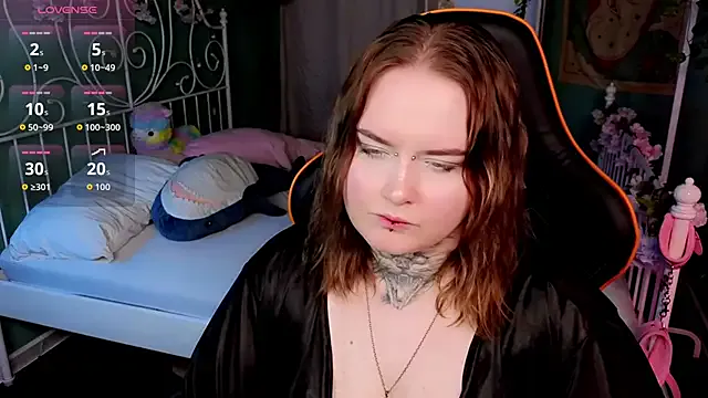 Alice_Linger — hand bra