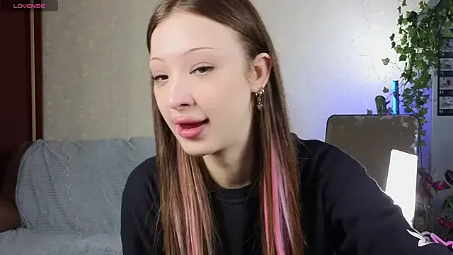 Alice_Meoow — Suck my cute fingers 