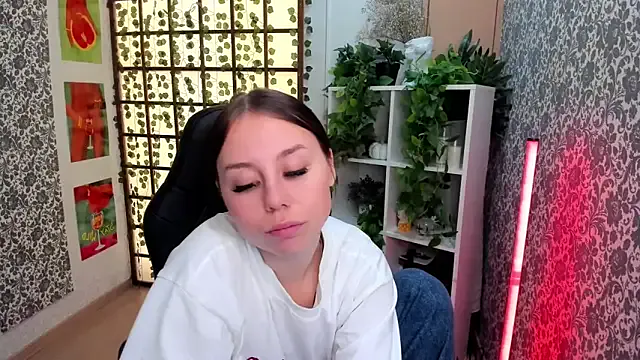 Alice_monro — spank ass