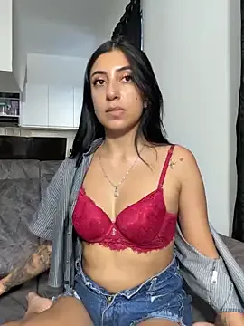 Alice_Smith7 — Caress my pussy