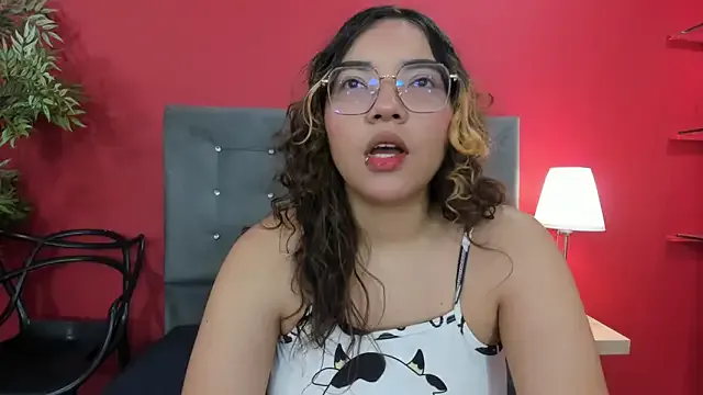 AliceCamxxx — Spread my hairy pussy close up
