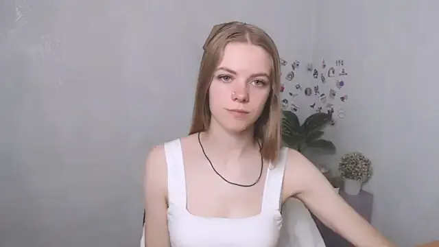 AliceFlirtt_ — let's look at this body