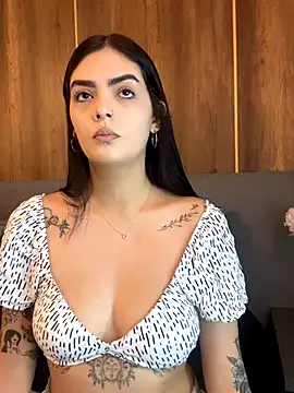 AliceRitter — Play with my tits