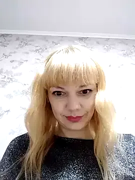 AliceSwan1122 — Freechat on StripChat