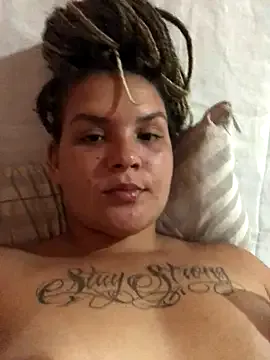 AliceXmoore — PUSSY PLAY