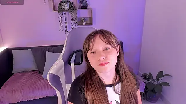 AliciaMoonx — flash boobs