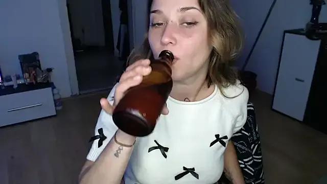StripChat Aliens4twenty is Freechat Aliens4twenty — suck dildo