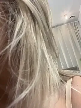 AlisaMyers — Handbra