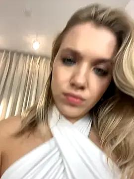 AlisaMyers — doggy style + 7 spanks