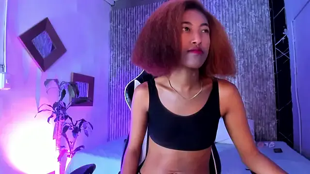 Alisha_Ebonyy — Freechat on StripChat