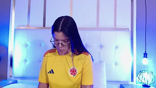 Allison_Bailey — play with myself