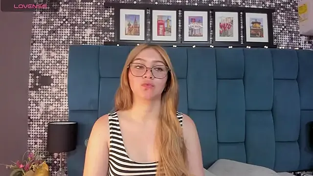 allison_chiaki — Finger in asshole with saliva