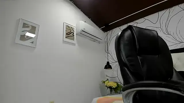 Allison_valverde — Blowjob messy + milk