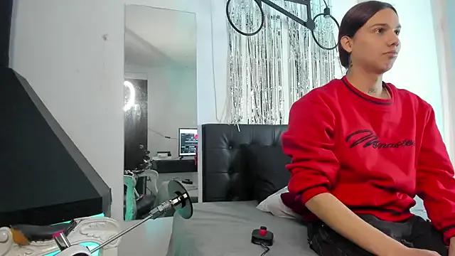 Almaazz — 3 Min Blowjob Dildo