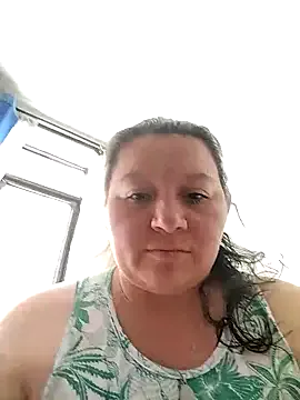 Ambar--sm — Removing bra in public