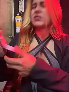 Amber_Martins_ — let me see your sweaty body