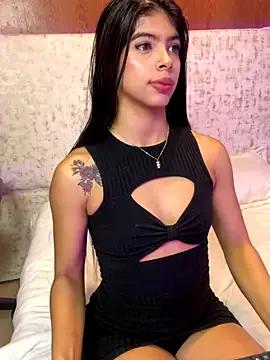 Ambersfoxx — Freechat on StripChat