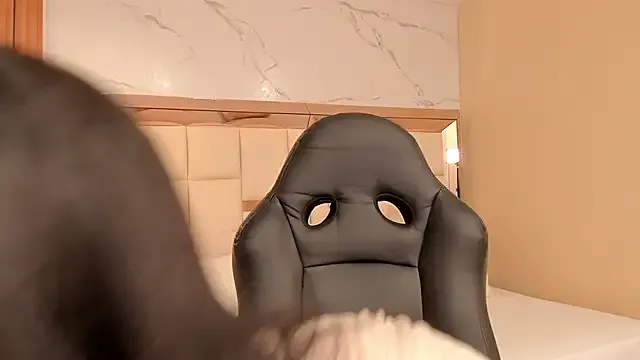 amelia_bellee — spank ass x6