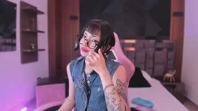 ammie_rouge —  Tour of my body