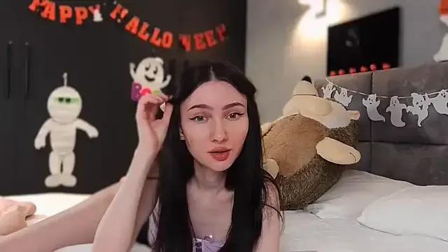 StripChat AnaMoonlight is Freechat AnaMoonlight — change outfit