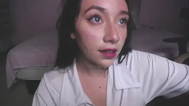 Andrea_Ramos — i play with pussy 2 o 3 fingers)