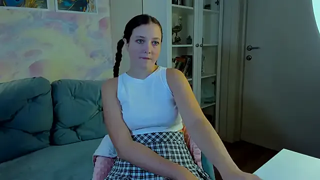 Angel_Lilly — Zoom tits