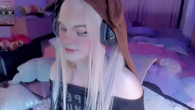 Angelica_Reborn — plug in ass