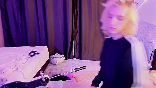 Anjela_Botton — Take off panties to show my asshole