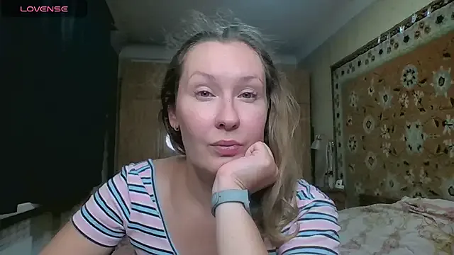 AnnaXLovers — Freechat on StripChat