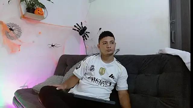 antonella_n_brian — fuck hard in doggie stylex 10 min